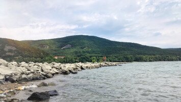 BURDA - KOVÁČOVSKÉ HILLS