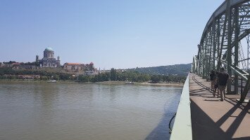 Így épült meg a Mária Valéria híd