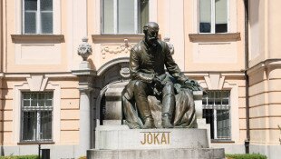 Statue of the Hungarian writer, Mór Jókai