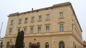 The rental building of the First Savings-bank of Komárno 