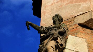 Töltse ki a kérdőívünket és nyerjen!